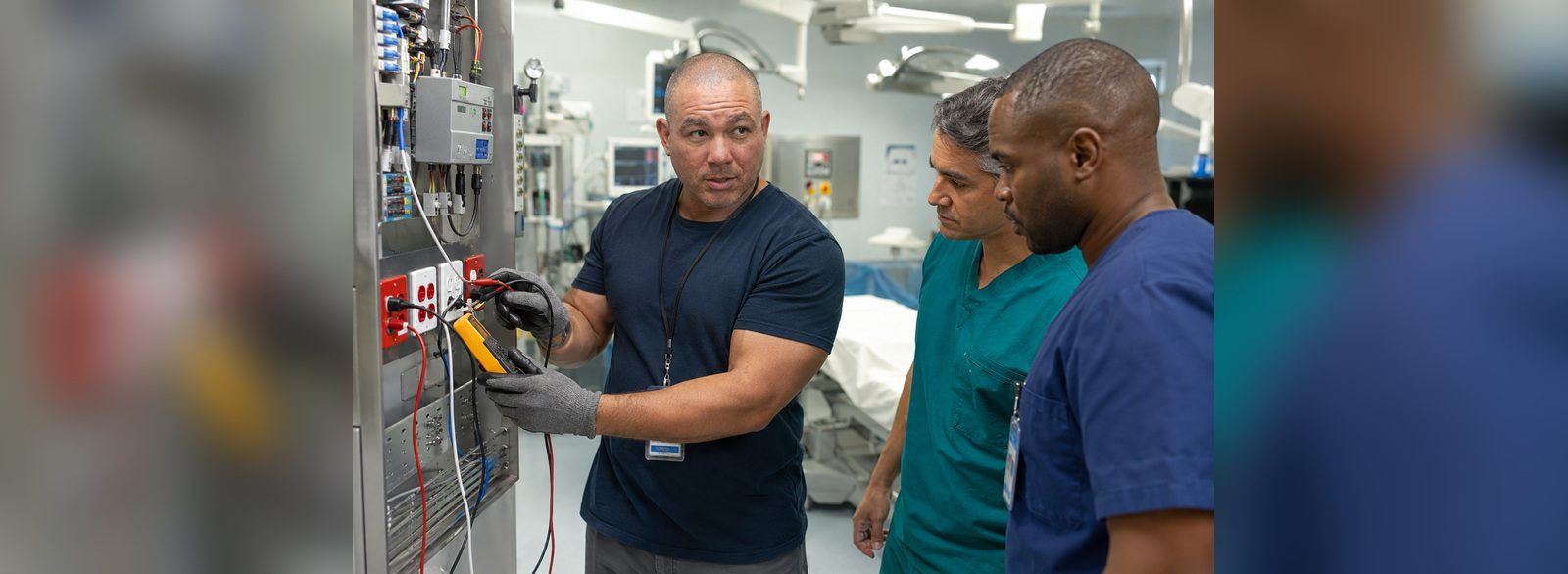 Branch circuit testing at an isolated power distribution assembly in a critical care area